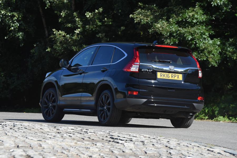  Honda CR-V Black Edition 2016 года  (UK) (фото 2 из 7)